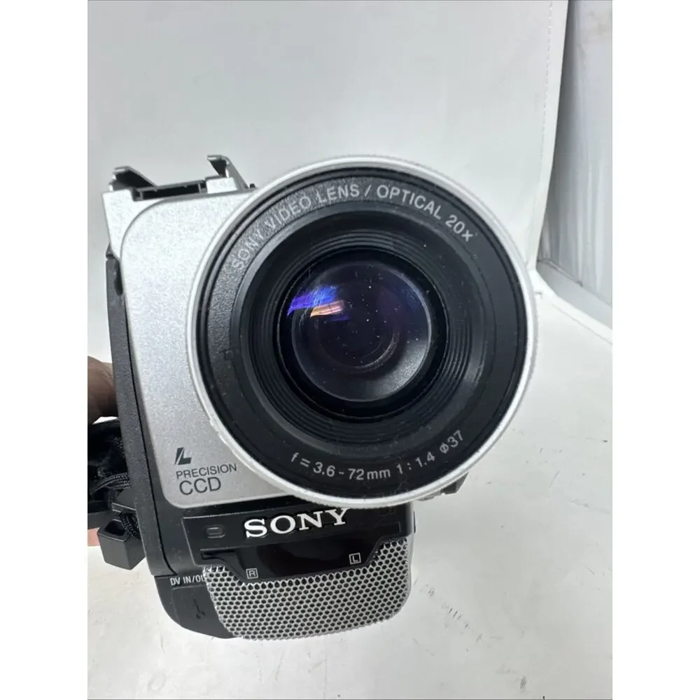 Sony Handycam DCR-TRV315 Digital 8 NTSC Camcorder with Nightshot Tested Bundle